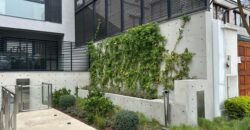 Venta Moderno Duplex Frente a Parque Estreno en San Isidro con Areas Comunes